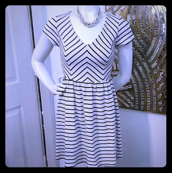 Striped Fit and Flare Dress Francesca's S Small - Picture 1 of 3
